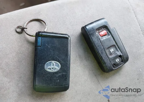 2005 Toyota Prius from USA, damaged, VIN JTDKB22U053091694